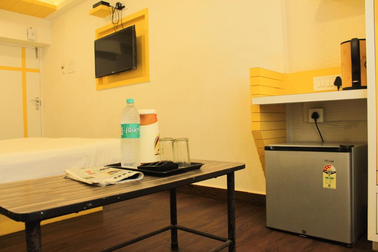 Hotel Maa Sharda インドール エクステリア 写真