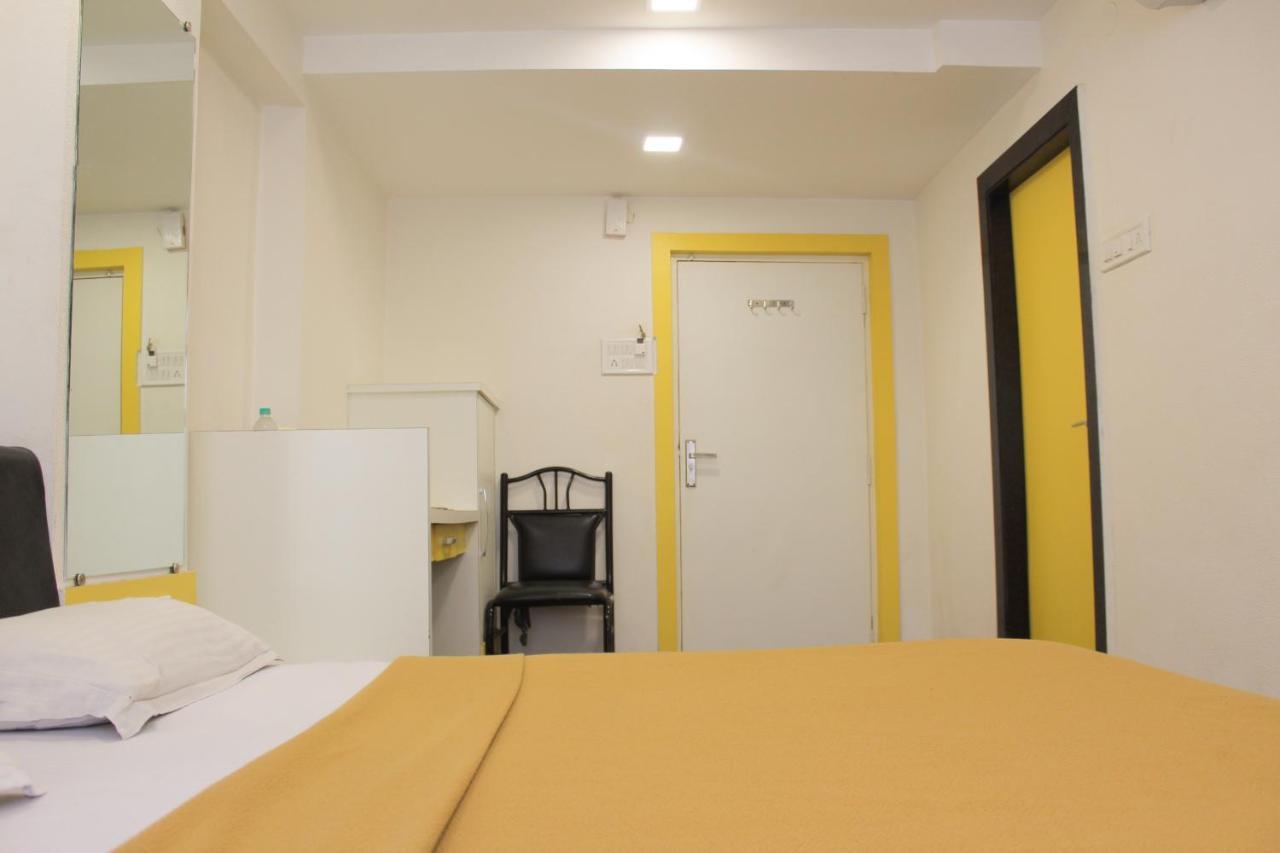 Hotel Maa Sharda インドール エクステリア 写真