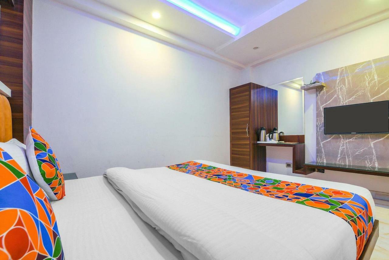 Hotel Maa Sharda インドール エクステリア 写真